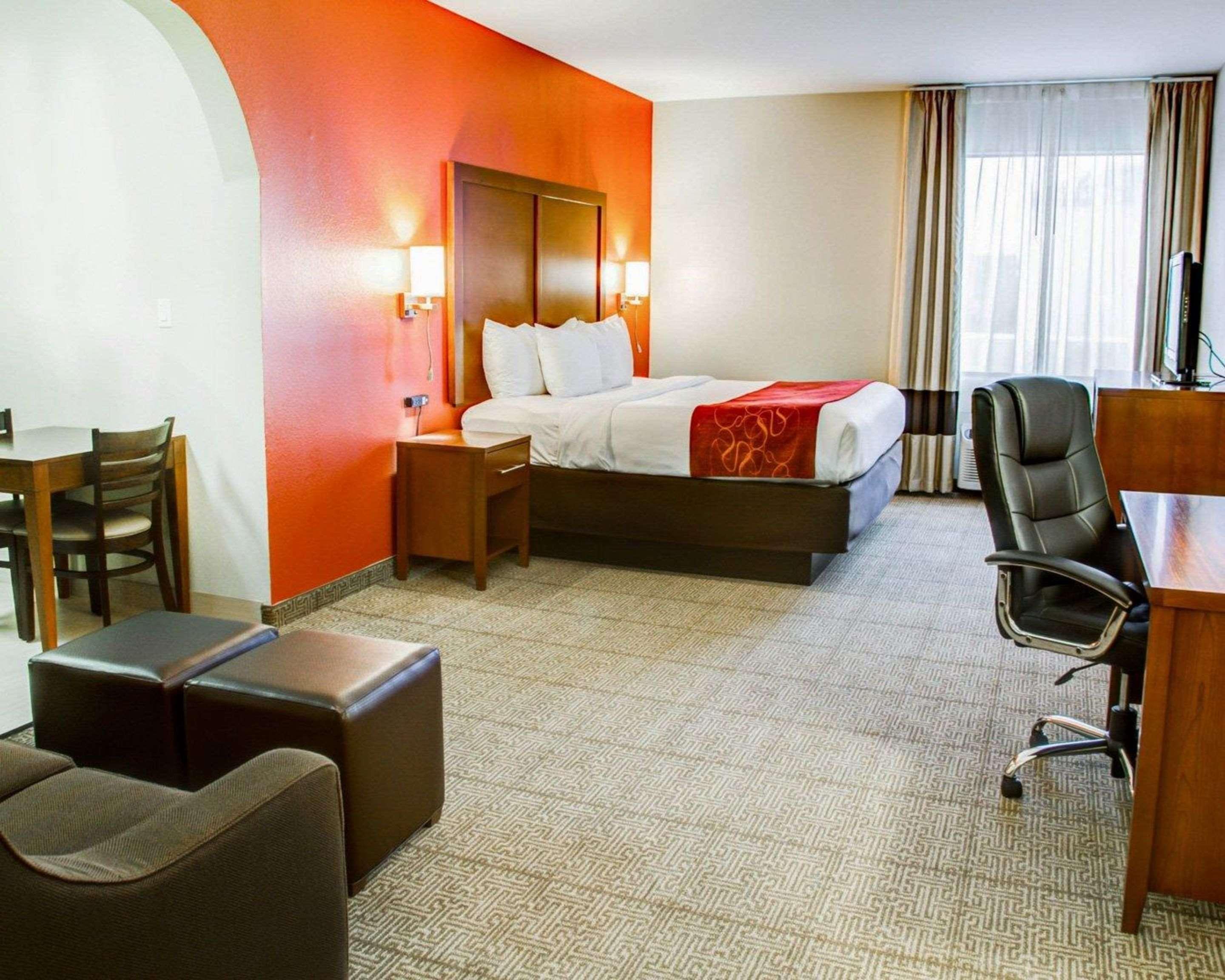 Comfort Suites Tyler South Extérieur photo